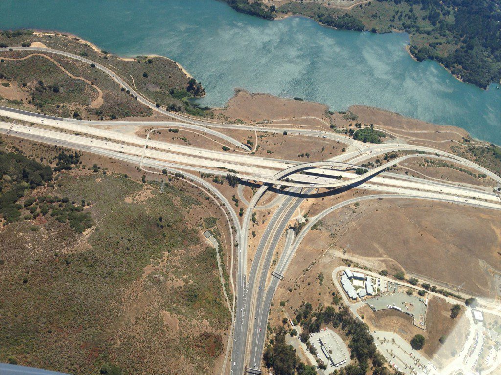 Top view of a diverging highways